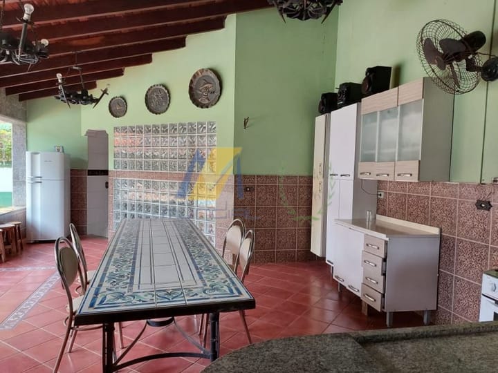 Fazenda à venda com 5 quartos, 2900m² - Foto 14