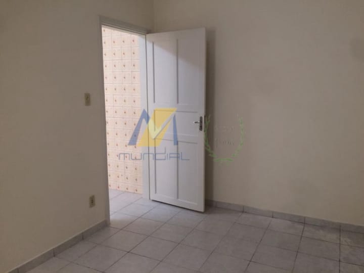 Casa à venda com 2 quartos, 100m² - Foto 13