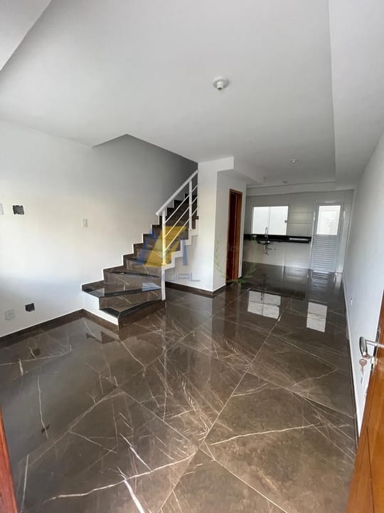 Casa à venda com 2 quartos, 60m² - Foto 6