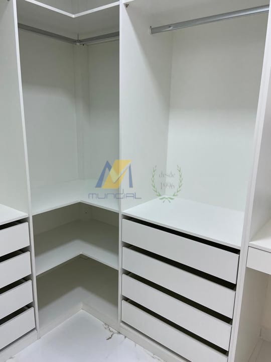 Apartamento à venda com 3 quartos, 179m² - Foto 11