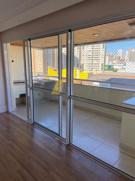 Apartamento à venda com 3 quartos, 128m² - Foto 5