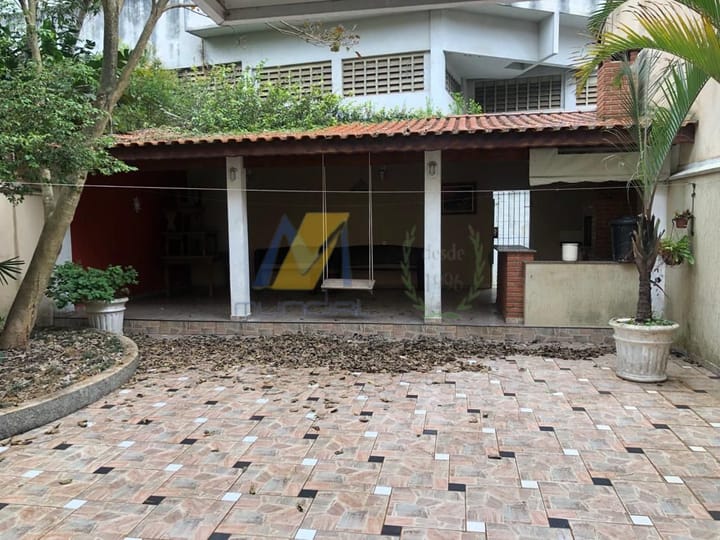 Casa à venda com 3 quartos, 350m² - Foto 16