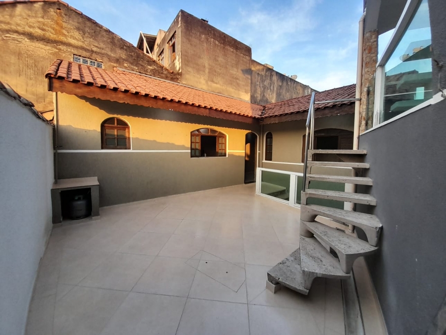 Casa à venda com 3 quartos, 287m² - Foto 10