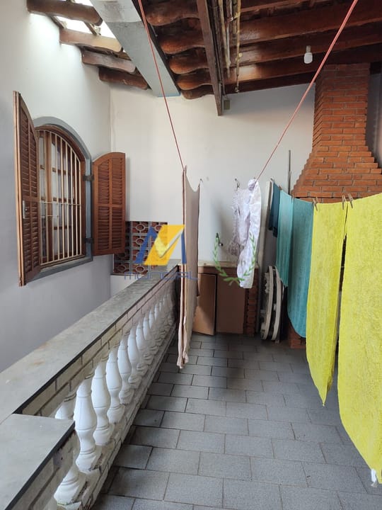 Casa à venda com 3 quartos, 202m² - Foto 31