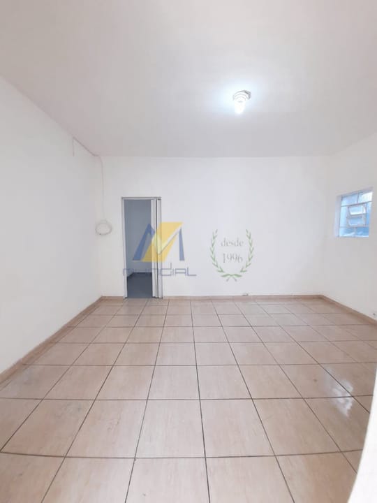 Casa para alugar com 3 quartos, 90m² - Foto 10