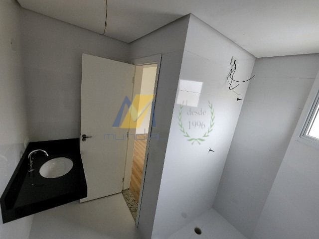 Apartamento à venda com 3 quartos, 180m² - Foto 8