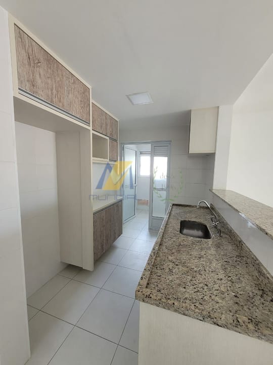 Apartamento para alugar com 3 quartos, 76m² - Foto 18