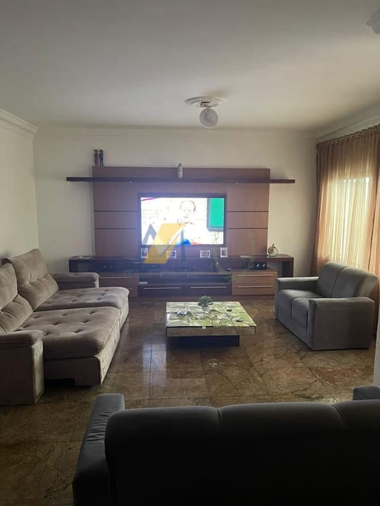 Casa à venda com 4 quartos, 300m² - Foto 26