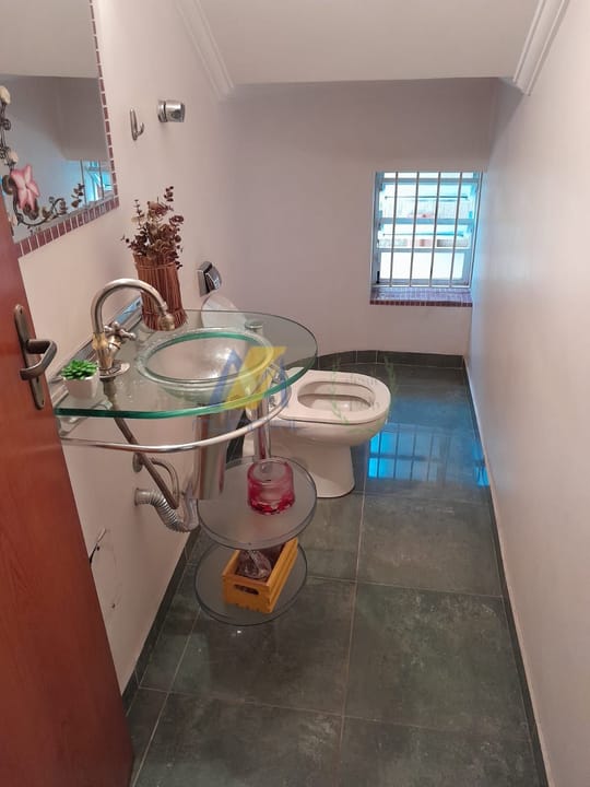 Casa à venda com 3 quartos, 350m² - Foto 32