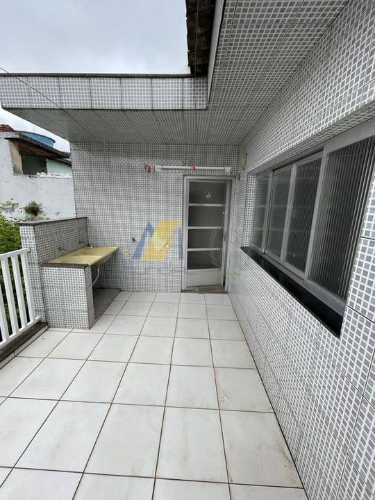 Casa à venda com 4 quartos, 300m² - Foto 22