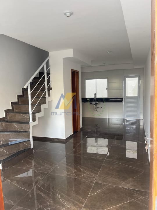 Casa à venda com 2 quartos, 60m² - Foto 5