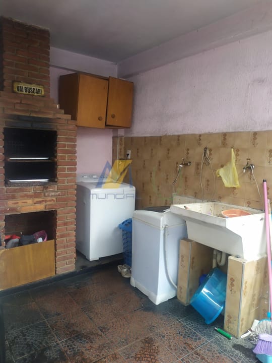 Casa à venda com 2 quartos, 136m² - Foto 11