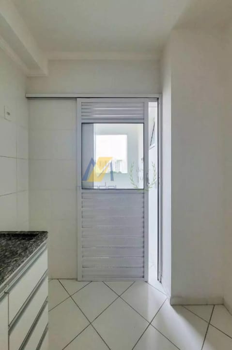 Apartamento para alugar com 3 quartos, 84m² - Foto 9