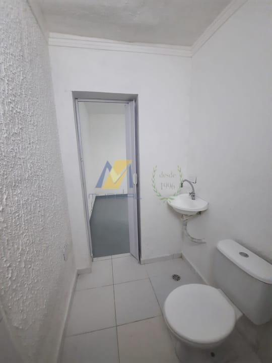 Casa para alugar com 3 quartos, 90m² - Foto 18