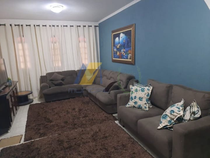 Casa à venda com 3 quartos, 250m² - Foto 10