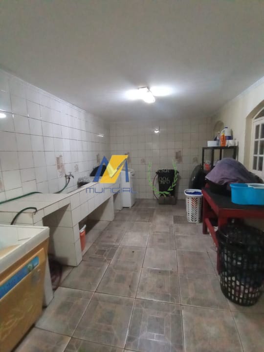 Casa à venda com 3 quartos, 199m² - Foto 21