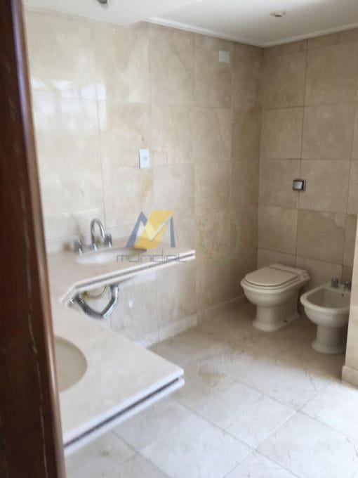 Casa à venda com 4 quartos, 550m² - Foto 22