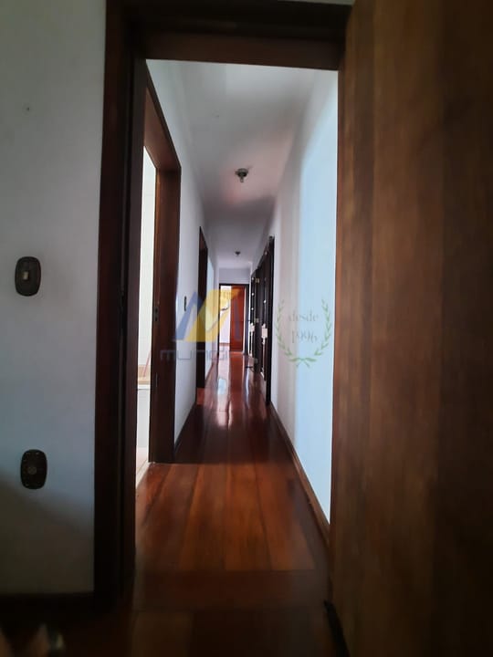 Casa para alugar com 6 quartos, 300m² - Foto 19