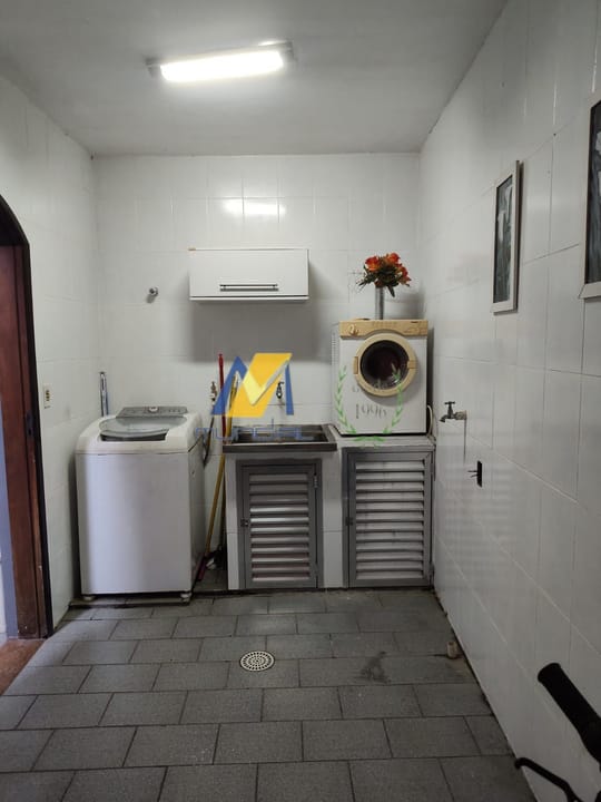 Casa à venda com 3 quartos, 202m² - Foto 35