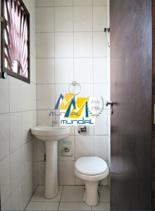 Casa à venda com 4 quartos, 252m² - Foto 27