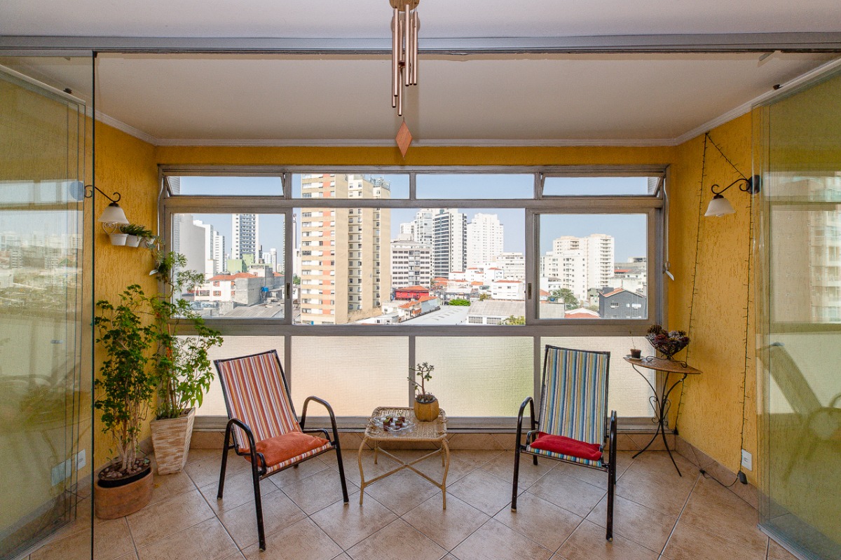 Apartamento à venda com 3 quartos, 138m² - Foto 3