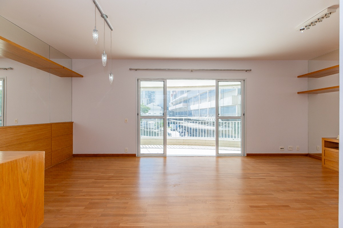 Apartamento à venda com 3 quartos, 115m² - Foto 6