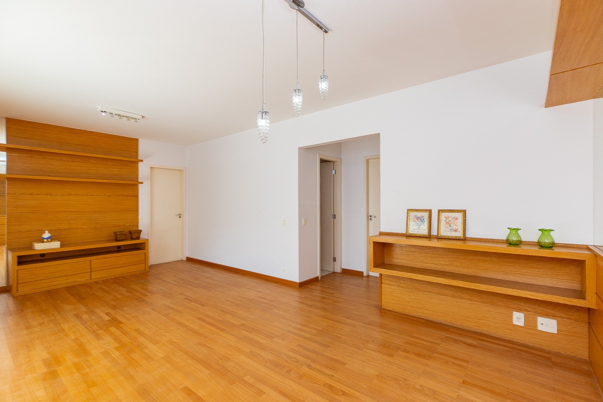 Apartamento à venda com 3 quartos, 115m² - Foto 10