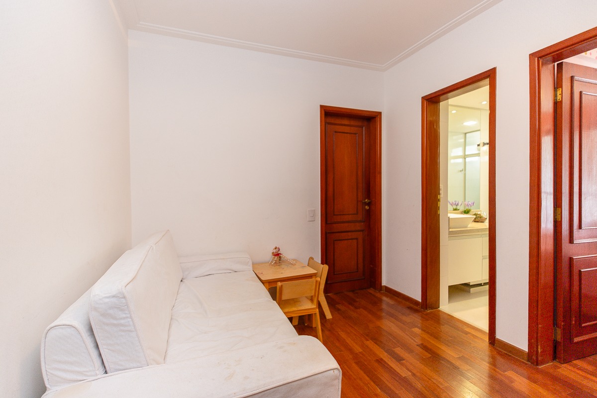 Apartamento à venda com 4 quartos, 223m² - Foto 25