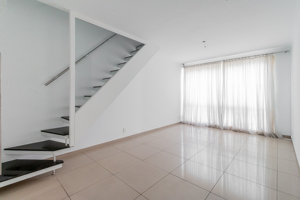 Cobertura à venda com 3 quartos, 180m² - Foto 4