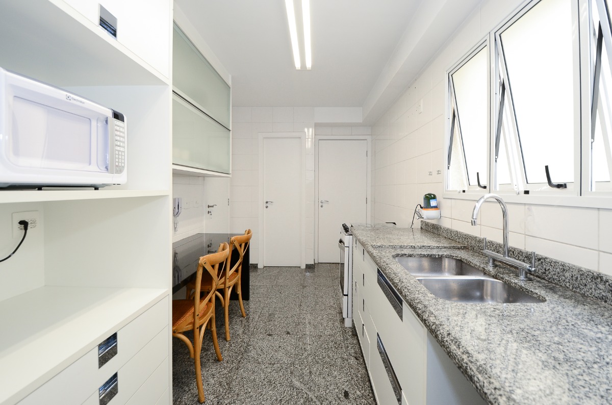 Apartamento à venda com 3 quartos, 129m² - Foto 32