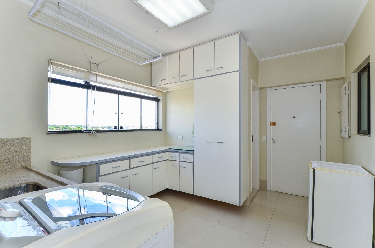 Apartamento à venda com 3 quartos, 250m² - Foto 46