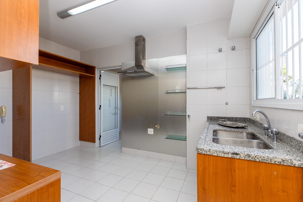 Apartamento à venda com 3 quartos, 115m² - Foto 5