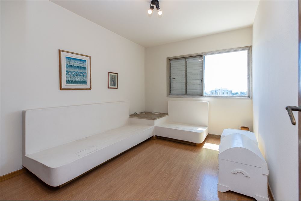 Apartamento à venda com 4 quartos, 175m² - Foto 44