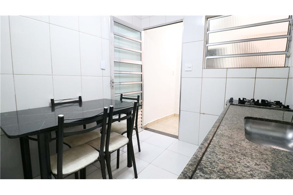 Casa à venda com 3 quartos, 143m² - Foto 13