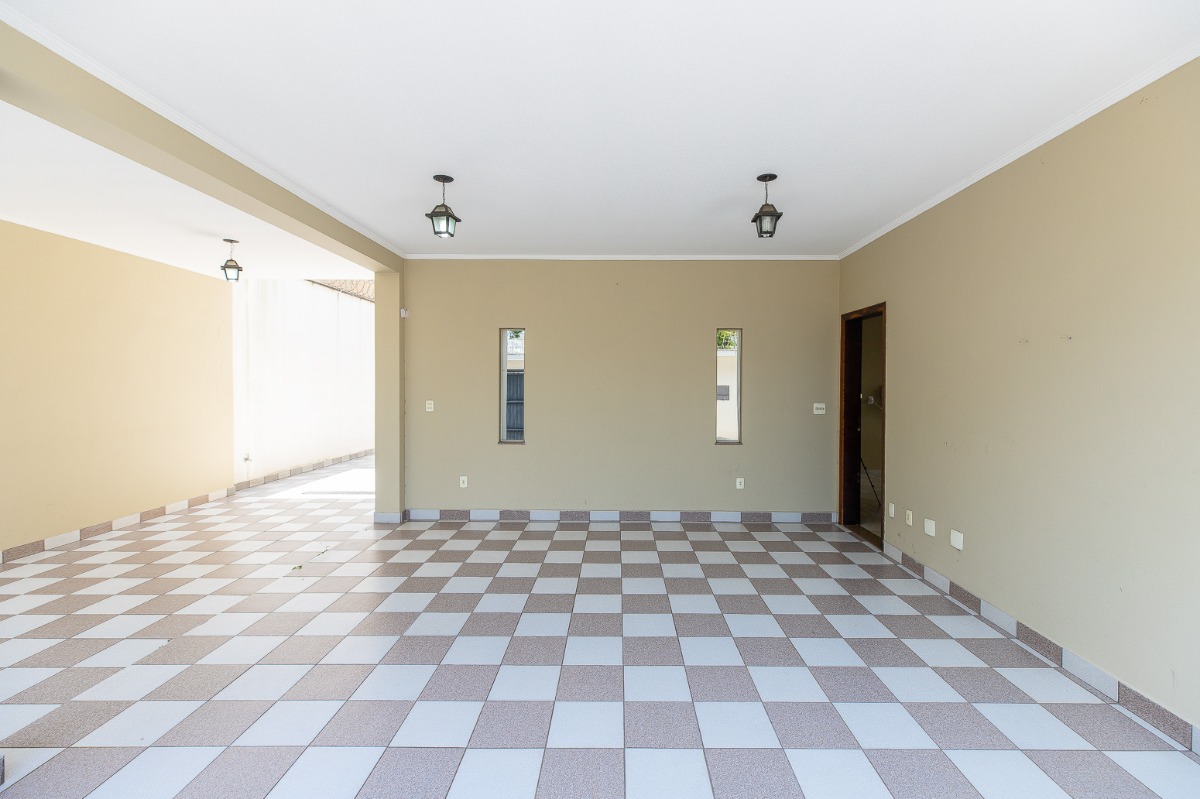 Casa à venda com 4 quartos, 332m² - Foto 11