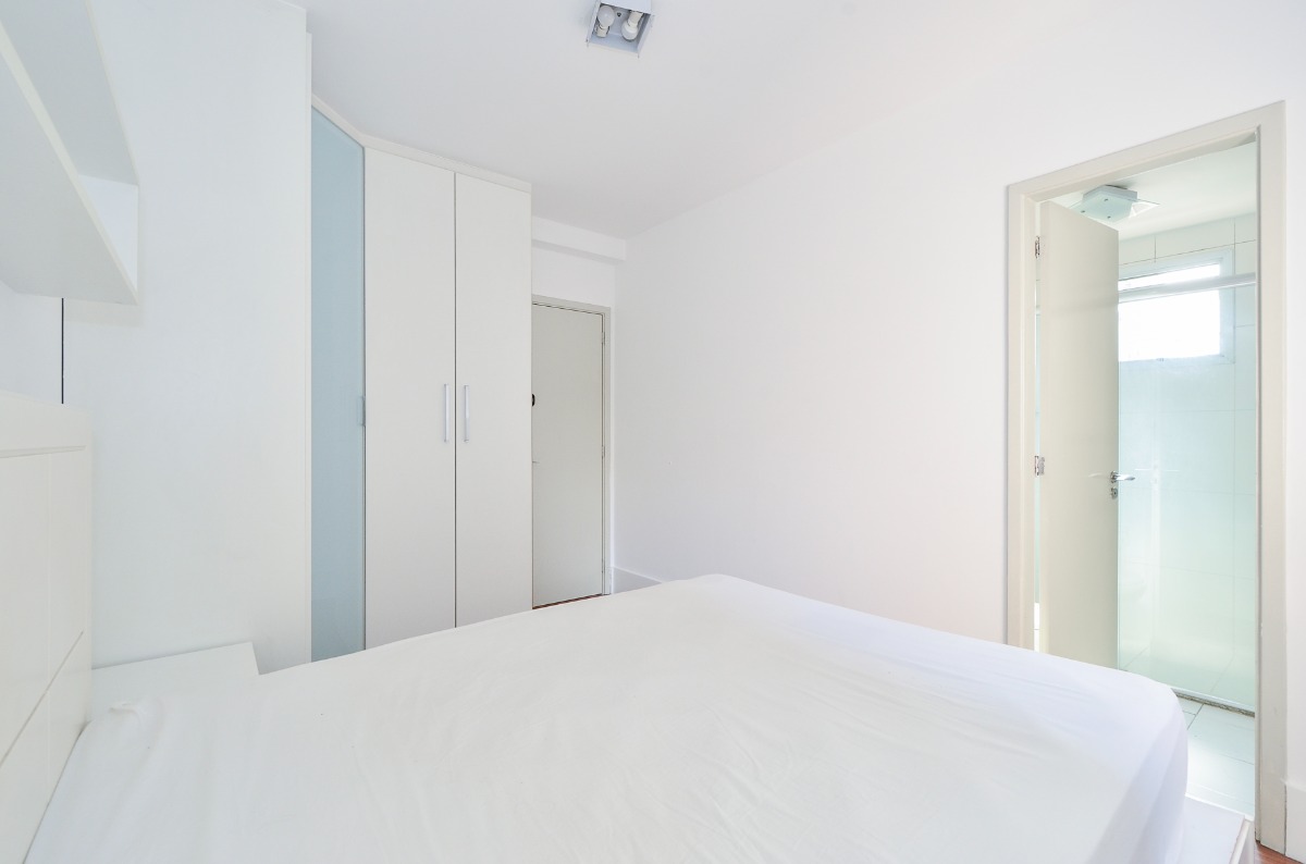 Apartamento à venda com 2 quartos, 65m² - Foto 14