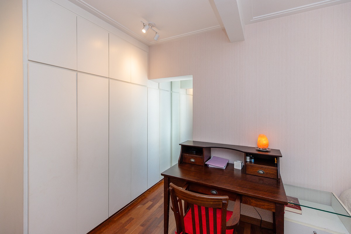 Apartamento à venda com 4 quartos, 223m² - Foto 27