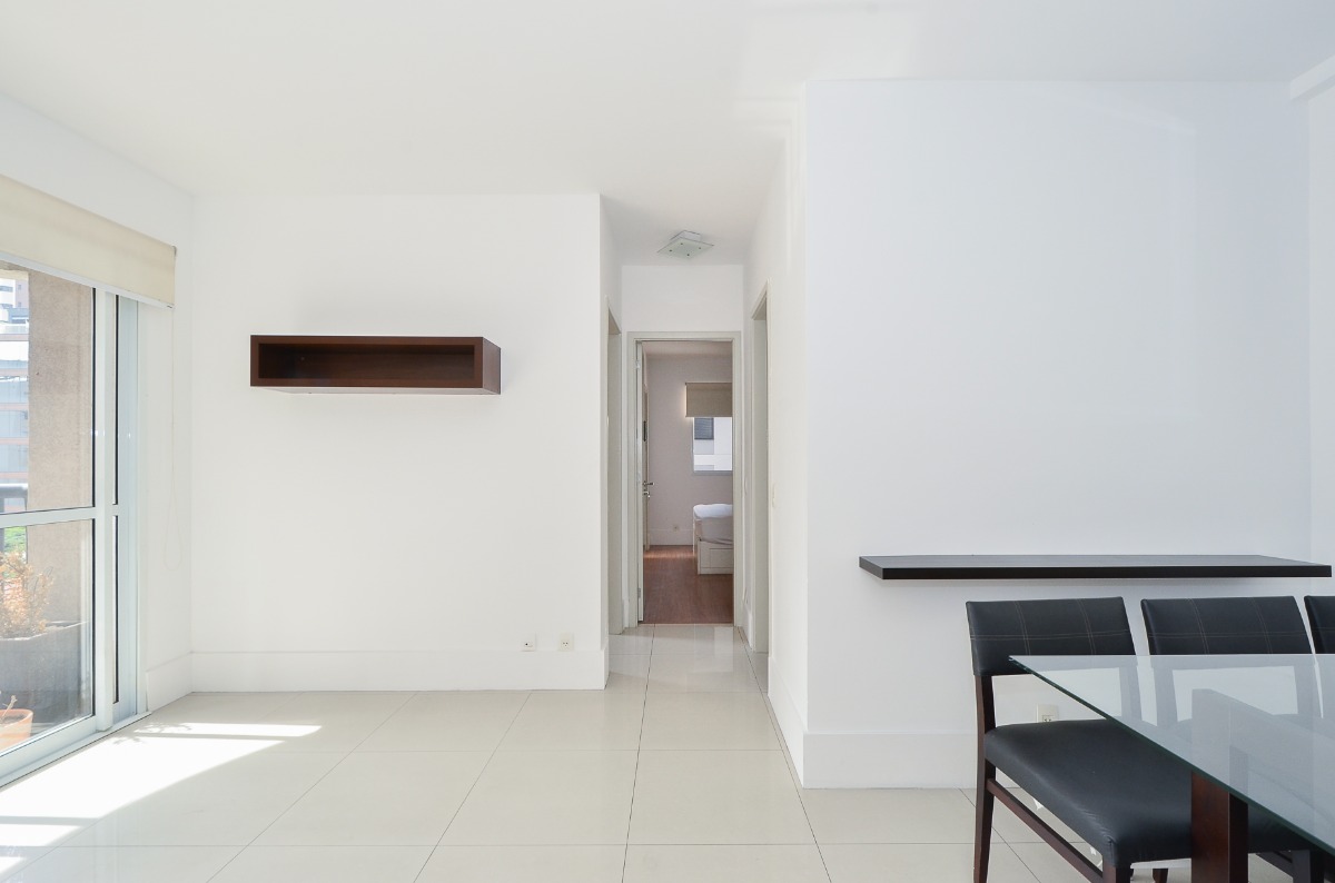 Apartamento à venda com 2 quartos, 65m² - Foto 2