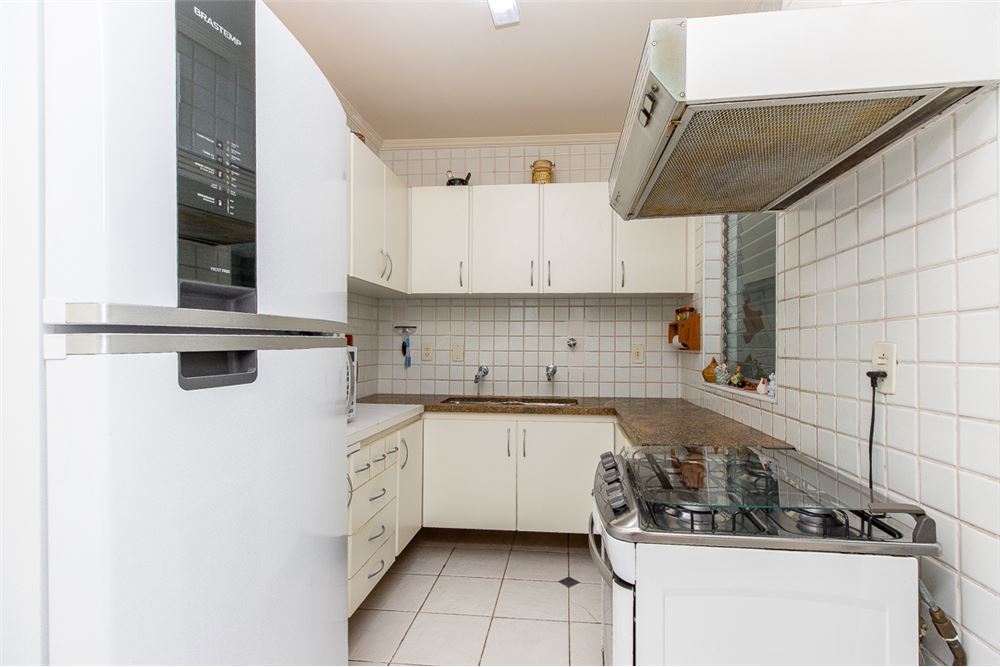 Apartamento à venda com 4 quartos, 175m² - Foto 6