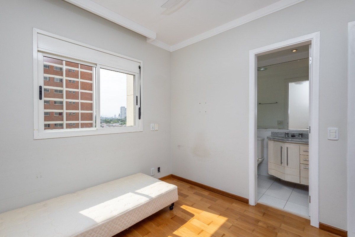 Apartamento à venda com 3 quartos, 198m² - Foto 42