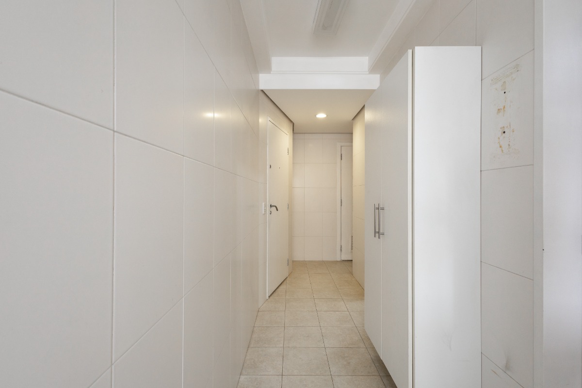 Apartamento à venda com 3 quartos, 198m² - Foto 48