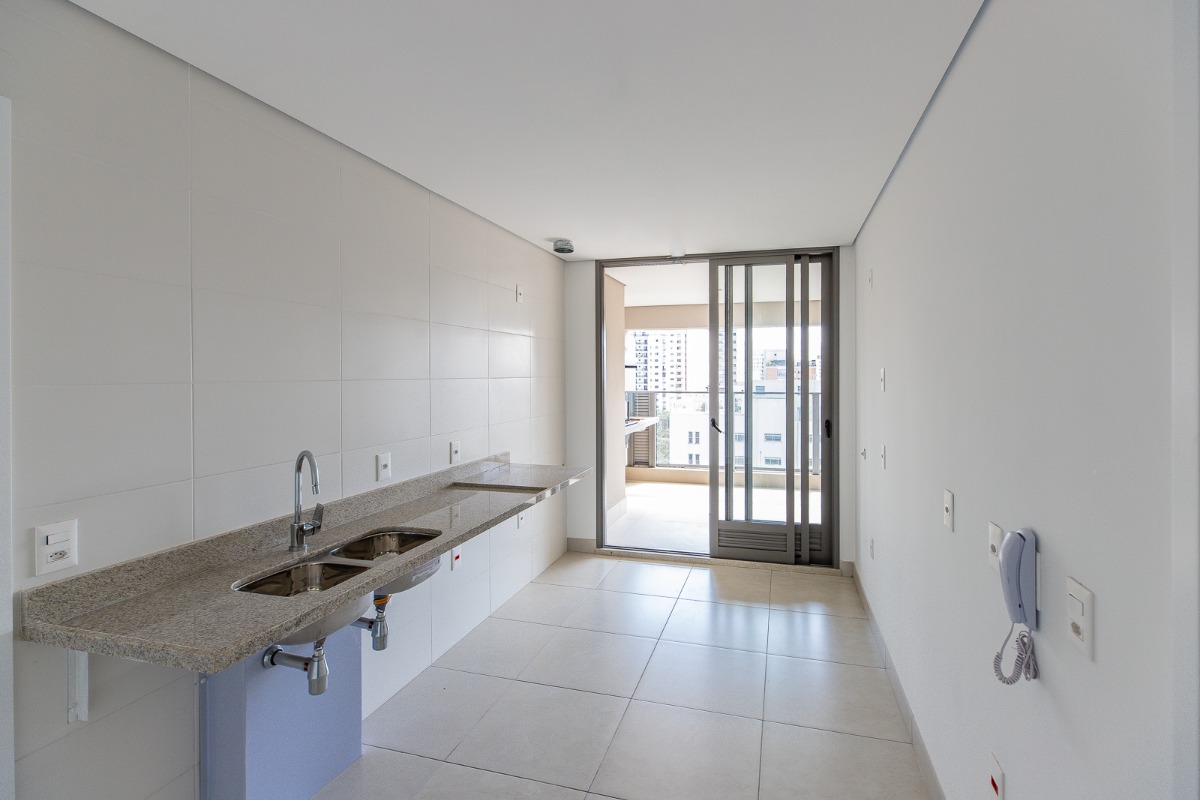 Apartamento à venda com 4 quartos, 232m² - Foto 29