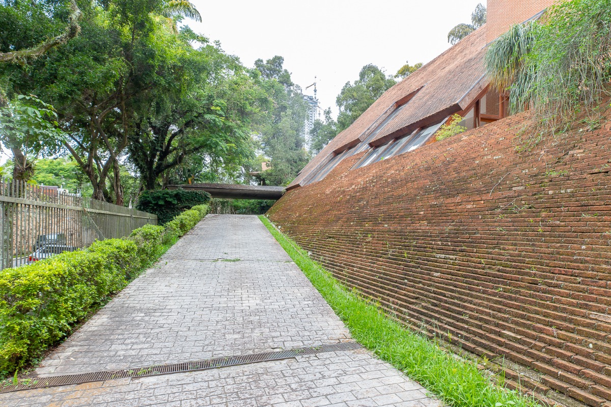 Casa à venda com 4 quartos, 800m² - Foto 6