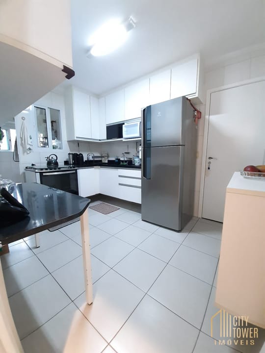 Apartamento à venda com 3 quartos, 90m² - Foto 11