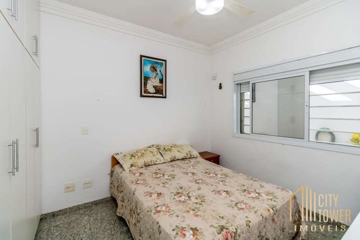 Casa à venda com 4 quartos, 265m² - Foto 11