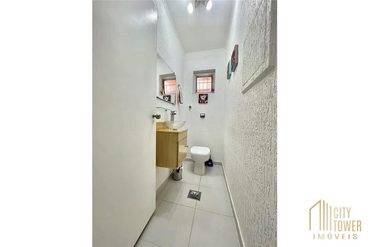 Casa à venda com 4 quartos, 160m² - Foto 10