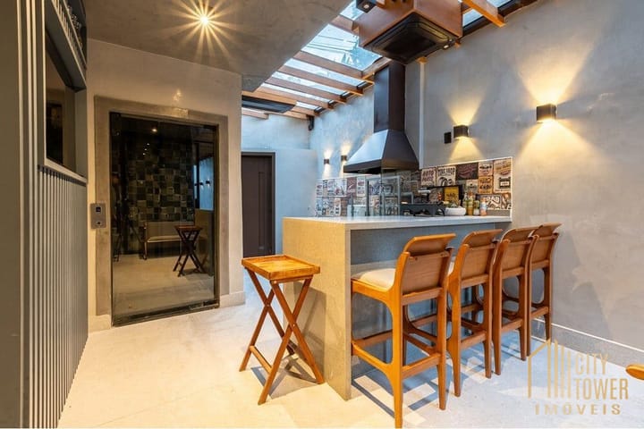 Casa à venda com 3 quartos, 381m² - Foto 14