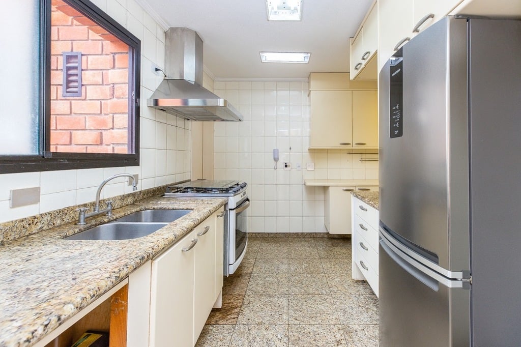 Apartamento à venda com 3 quartos, 219m² - Foto 47