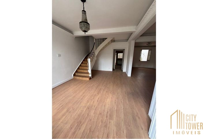 Casa à venda com 4 quartos, 335m² - Foto 14