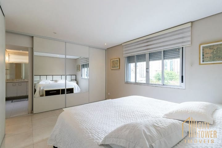 Apartamento à venda com 3 quartos, 224m² - Foto 4